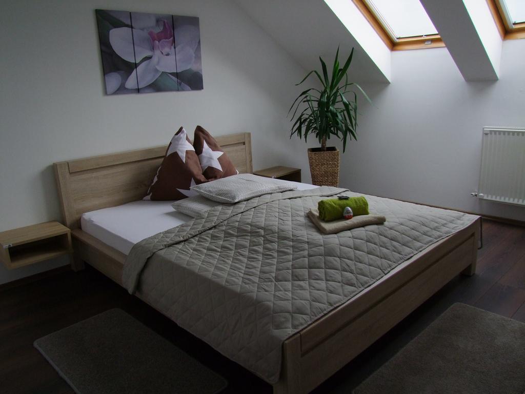 Korzo Apartman Кёсег Экстерьер фото